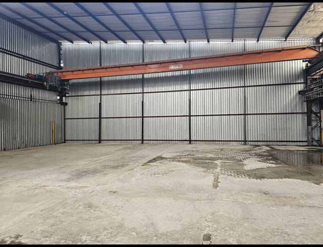 3,300M² WAREHOUSE TO LET IN ALRODE